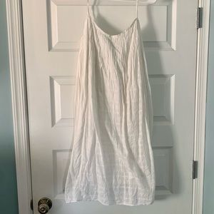 GAP Flowy White Dress